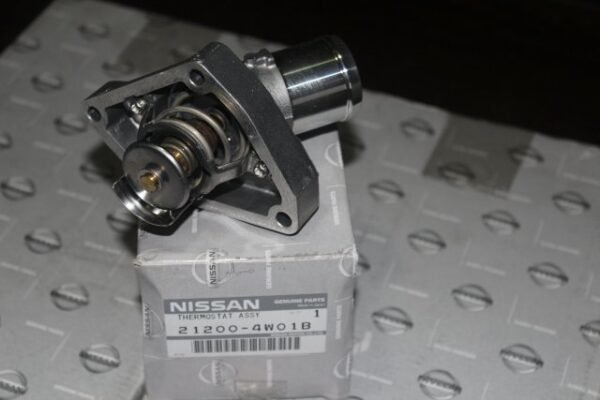 Infiniti FX35 Termostat VQ35 VQ30 VQ20 21200-4W01B